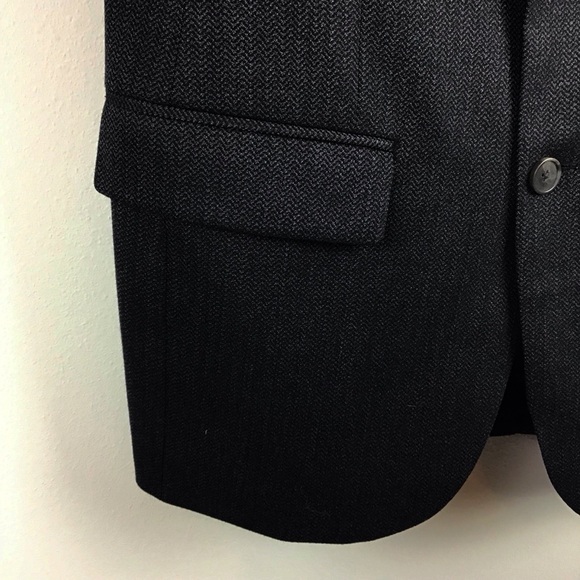 Turnbury Charcoal Gray Herringbone Classic Notch Lapel Sport Coat | 38R - Picture 6 of 14